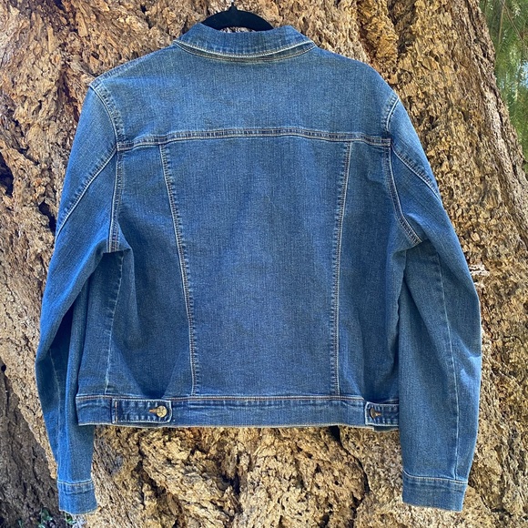 Denim jacket - Picture 2 of 5